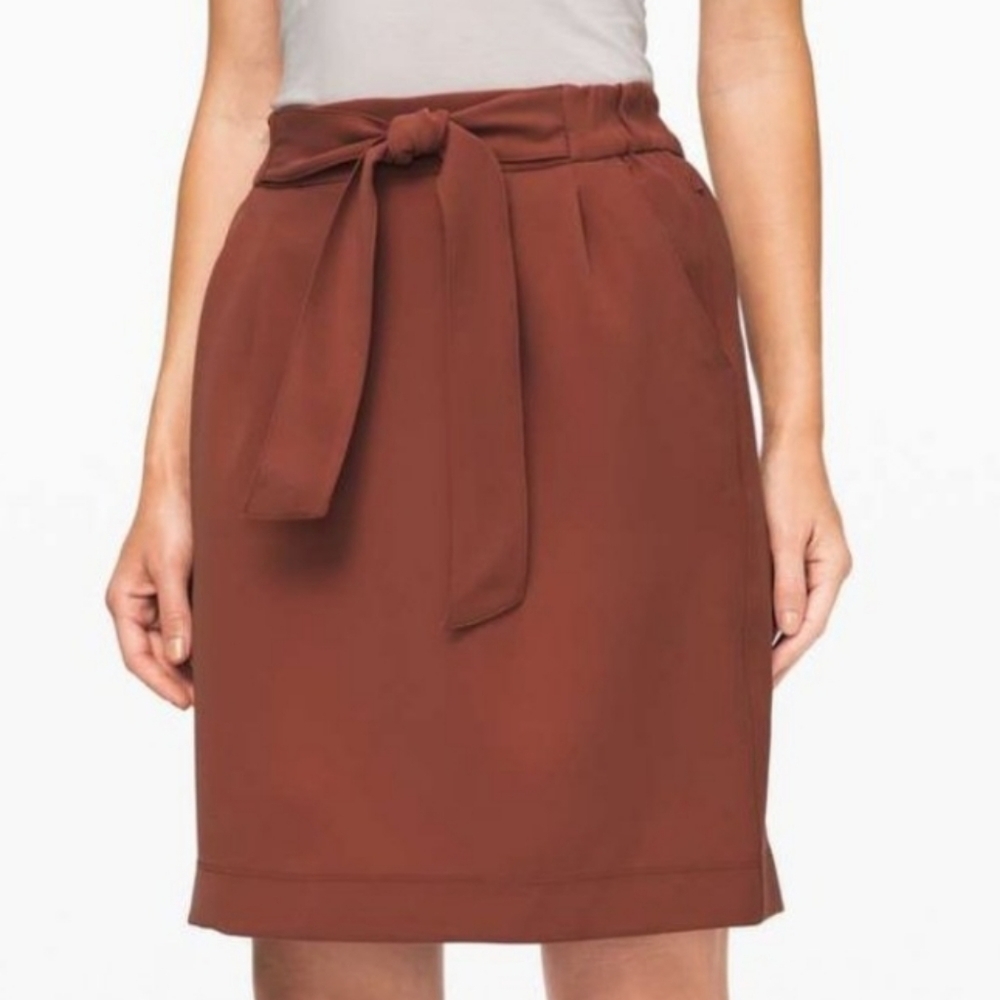 Lululemon Noir Rustic Clay Skirt 0 NWT
